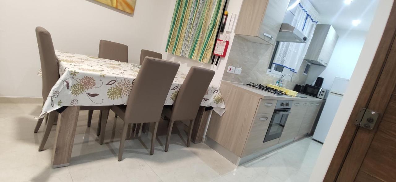 One Bed Room Apartment With Terrace Marsaskala Exteriör bild