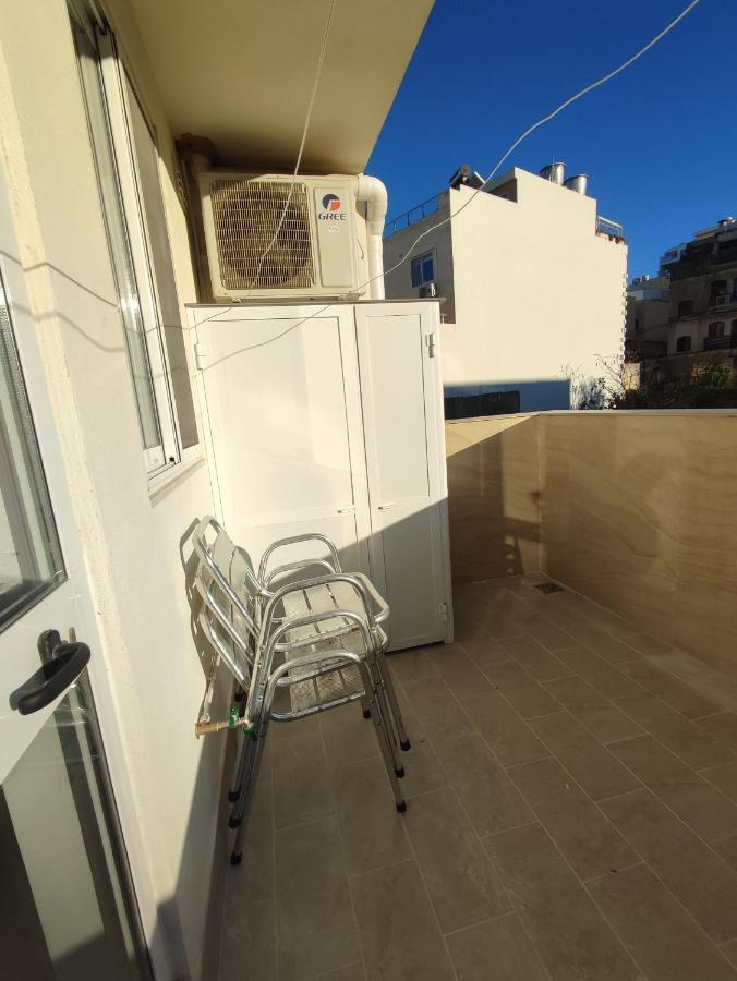 One Bed Room Apartment With Terrace Marsaskala Exteriör bild