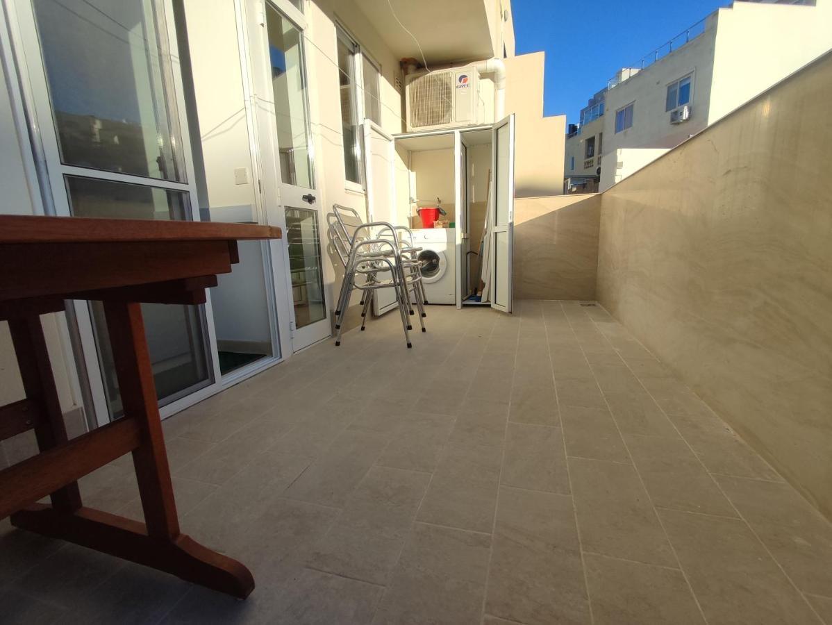 One Bed Room Apartment With Terrace Marsaskala Exteriör bild
