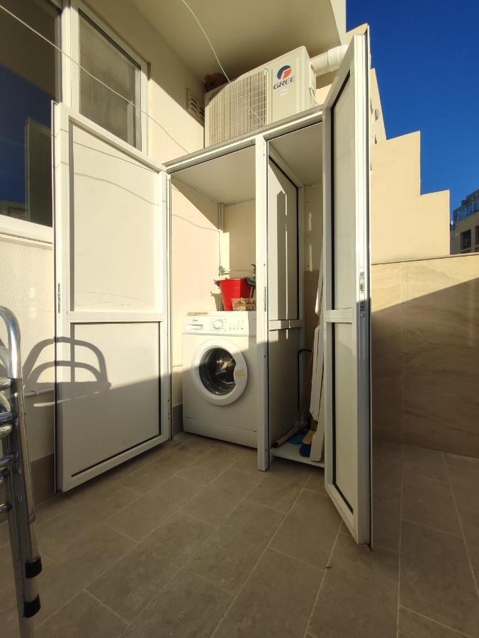 One Bed Room Apartment With Terrace Marsaskala Exteriör bild
